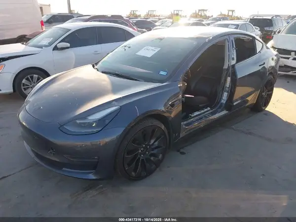 5YJ3E1EC3NF203044 2022 TESLA MODEL 3 - Image 2