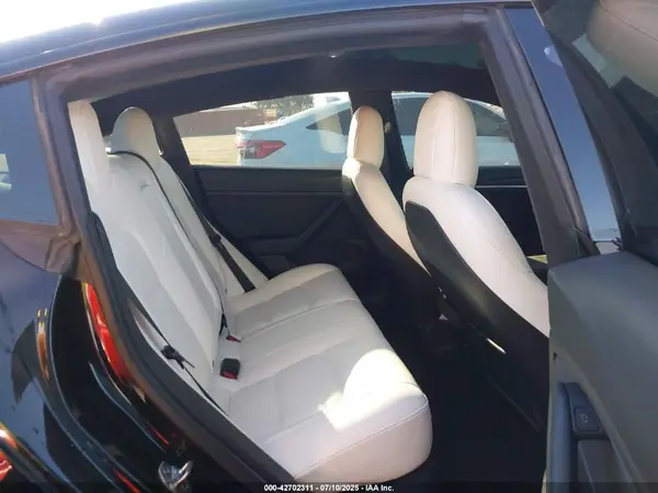 5YJ3E1EC3NF209068 2022 TESLA MODEL 3 - Image 8