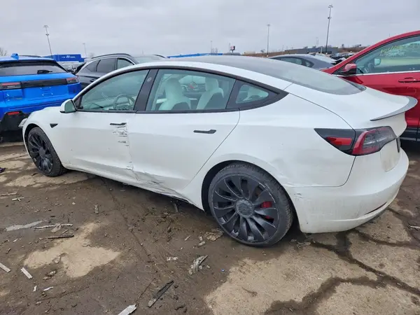 5YJ3E1EC3NF269576 2022 TESLA MODEL 3 - Image 2