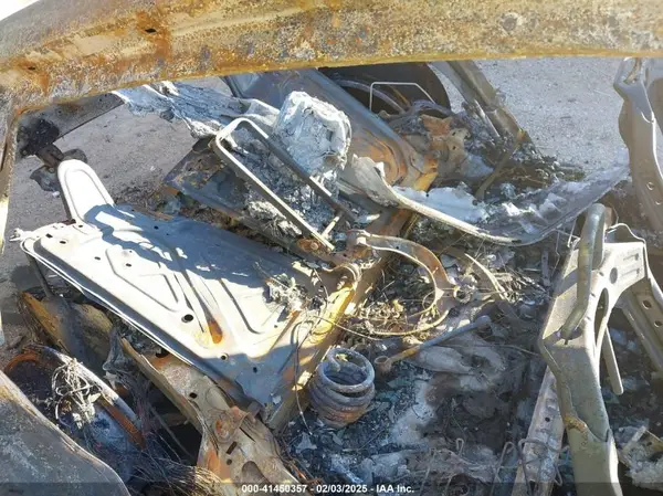 5YJ3E1EC3NF320980 2022 TESLA MODEL 3 - Image 8