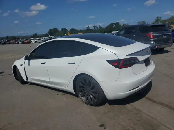 5YJ3E1EC3NF336127 2022 TESLA MODEL 3 - Image 2