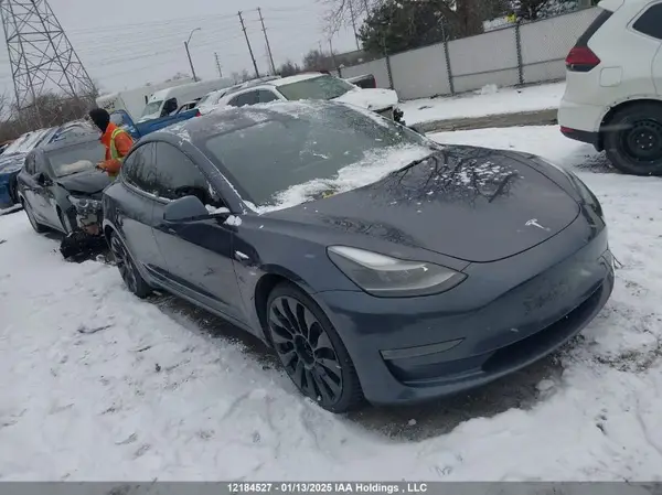 5YJ3E1EC3PF407927 2023 TESLA MODEL 3 - Image 1