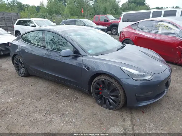 5YJ3E1EC3PF411623 2023 TESLA MODEL 3 - Image 1