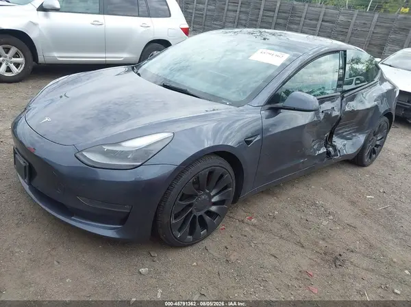 5YJ3E1EC3PF411623 2023 TESLA MODEL 3 - Image 2