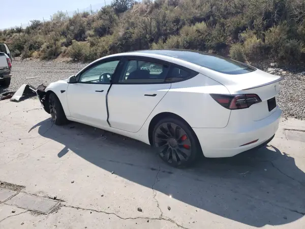 5YJ3E1EC3PF480618 2023 TESLA MODEL 3 - Image 2