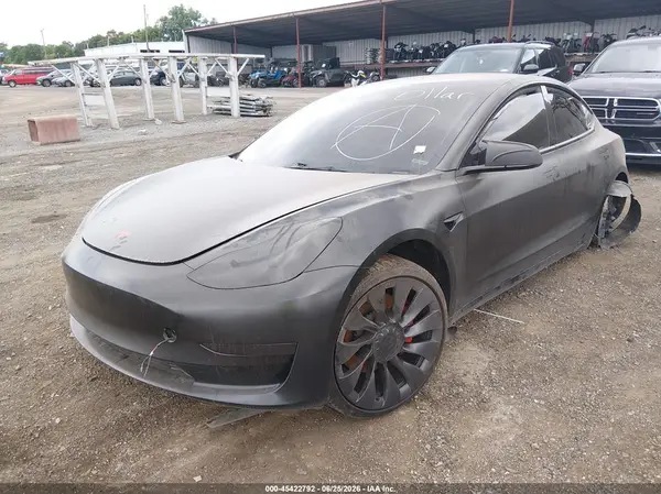 5YJ3E1EC3PF493336 2023 TESLA MODEL 3 - Image 2