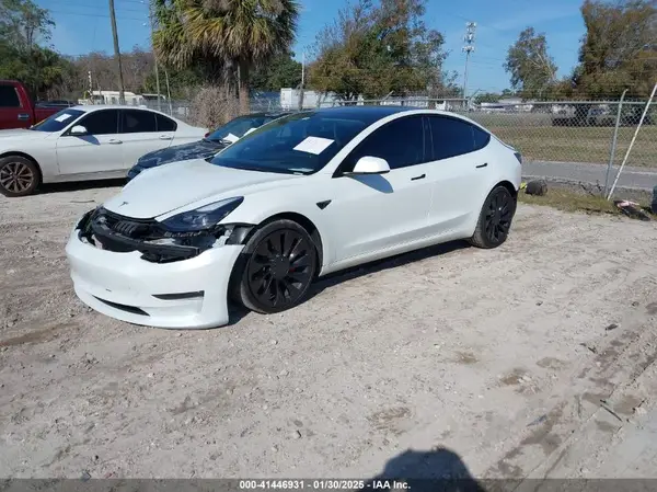 5YJ3E1EC3PF503833 2023 TESLA MODEL 3 - Image 2