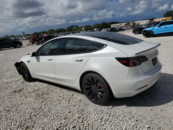 5YJ3E1EC3PF551719 2023 TESLA MODEL 3 - Image 2