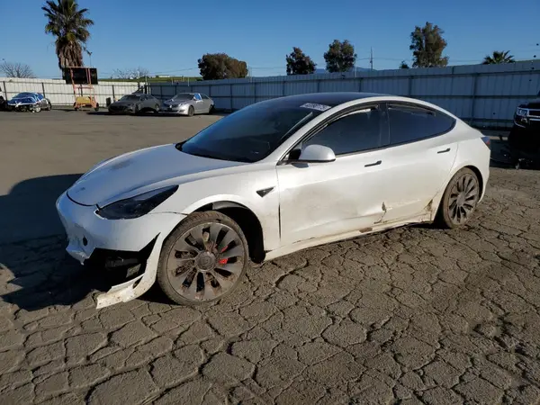 5YJ3E1EC3PF556807 2023 TESLA MODEL 3 - Image 1