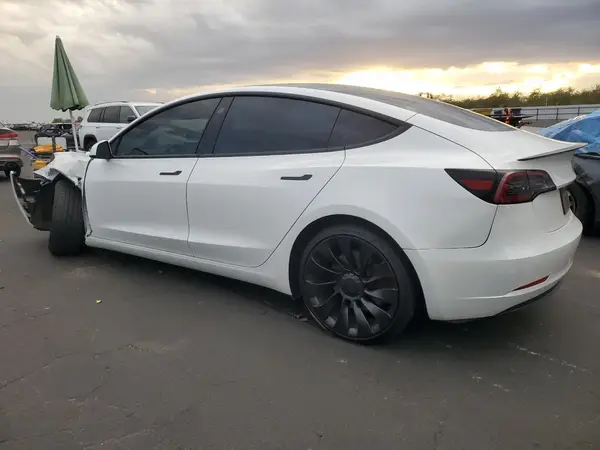 5YJ3E1EC3PF580606 2023 TESLA MODEL 3 - Image 2