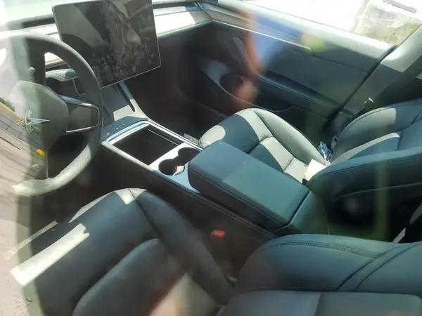 5YJ3E1EC3PF675246 2023 TESLA MODEL 3 - Image 8
