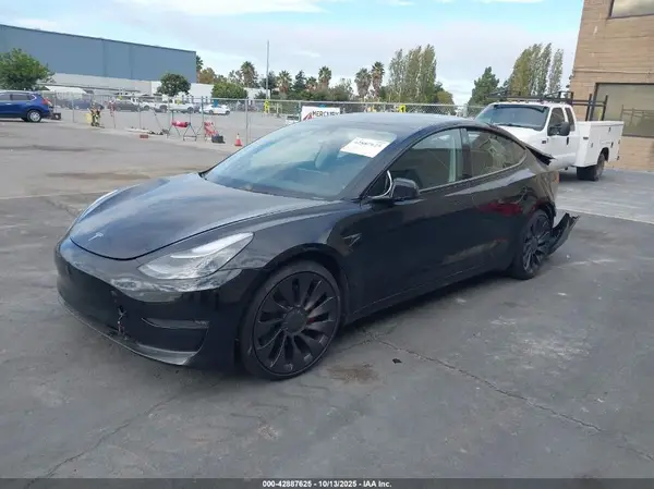 5YJ3E1EC3PF692578 2023 TESLA MODEL 3 - Image 2