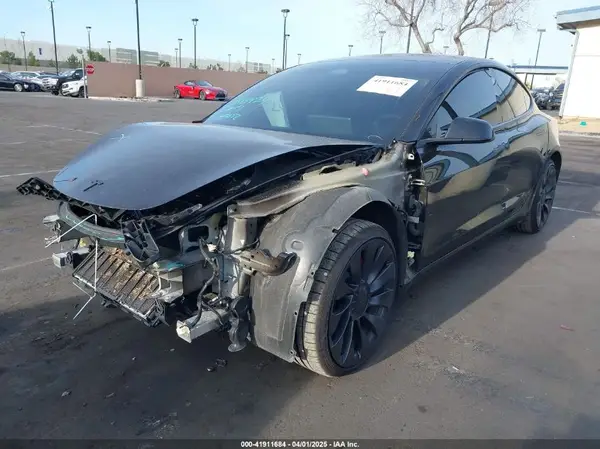 5YJ3E1EC3PF716085 2023 TESLA MODEL 3 - Image 2