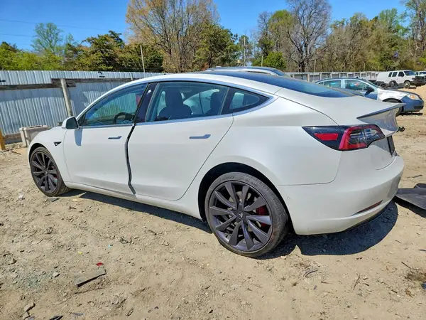 5YJ3E1EC4LF623845 2020 TESLA MODEL 3 - Image 2