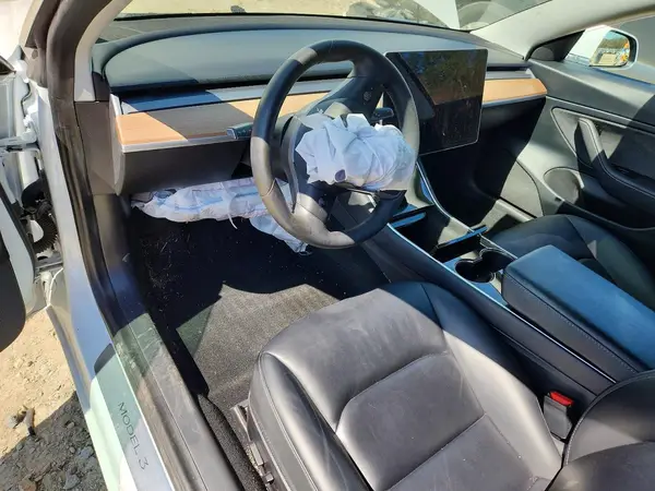 5YJ3E1EC4LF623845 2020 TESLA MODEL 3 - Image 8