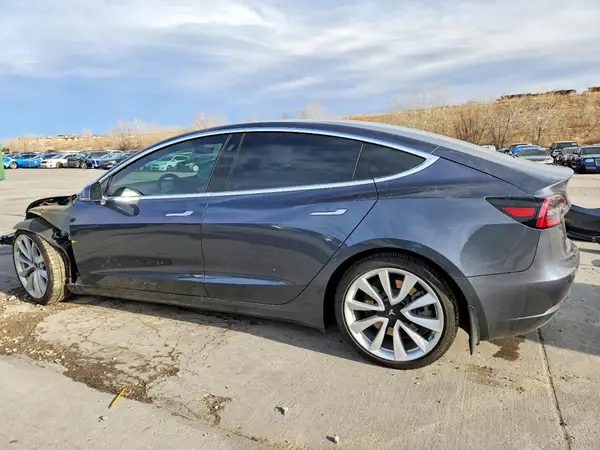 5YJ3E1EC4LF627197 2020 TESLA MODEL 3 - Image 2