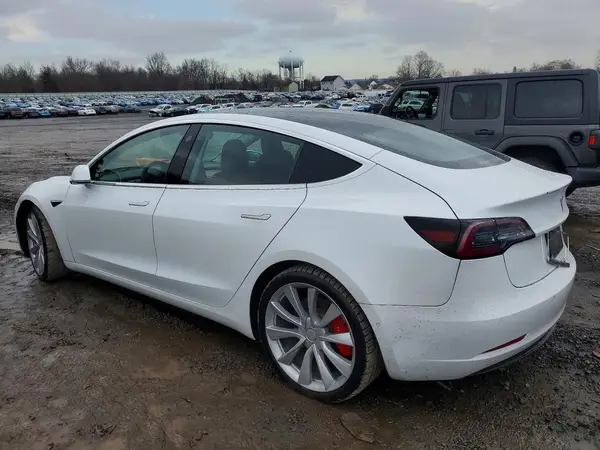 5YJ3E1EC4LF641388 2020 TESLA MODEL 3 - Image 2