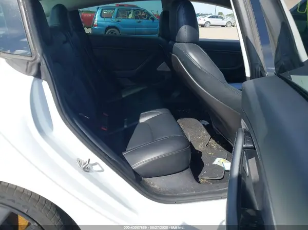 5YJ3E1EC4LF641391 2020 TESLA MODEL 3 - Image 8