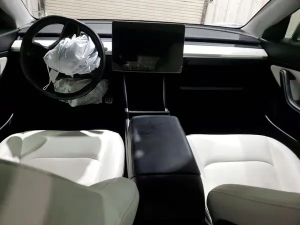 5YJ3E1EC4LF715005 2020 TESLA MODEL 3 - Image 8