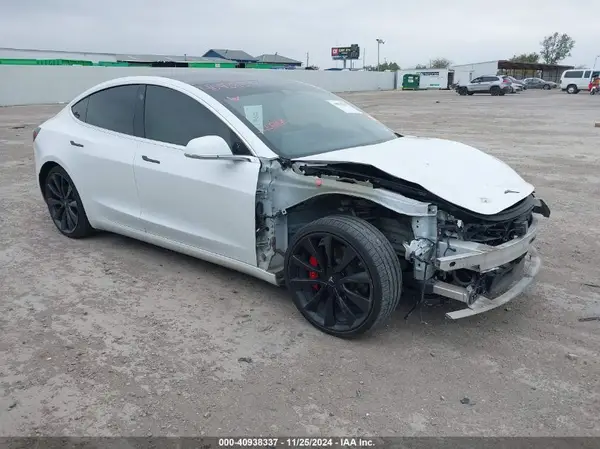 5YJ3E1EC4LF736405 2020 TESLA MODEL 3 - Image 1