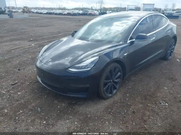 5YJ3E1EC4LF746853 2020 TESLA MODEL 3 - Image 2