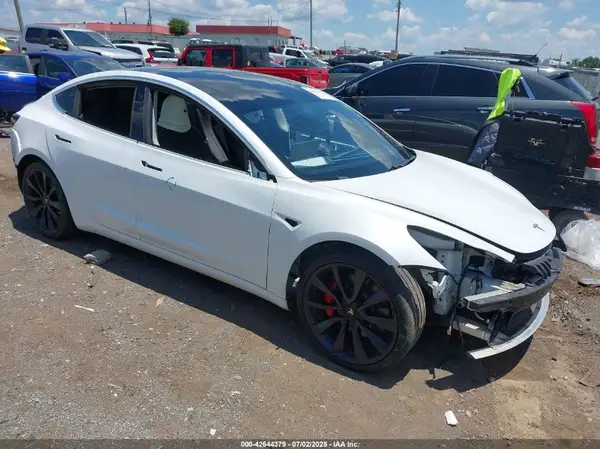 5YJ3E1EC4LF791808 2020 TESLA MODEL 3 - Image 1