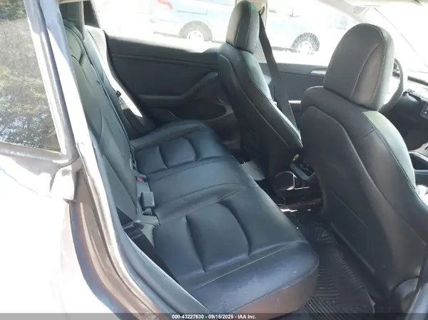 5YJ3E1EC4MF036983 2021 TESLA MODEL 3 - Image 8