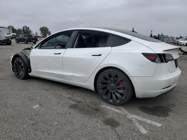 5YJ3E1EC4MF037759 2021 TESLA MODEL 3 - Image 2