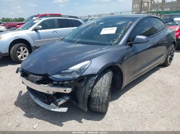 5YJ3E1EC4MF044808 2021 TESLA MODEL 3 - Image 2
