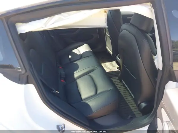 5YJ3E1EC4MF064900 2021 TESLA MODEL 3 - Image 8