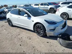5YJ3E1EC4MF073631 2021 TESLA MODEL 3