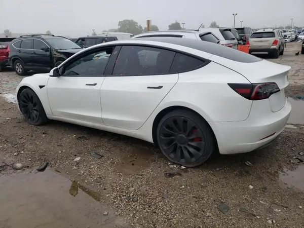 5YJ3E1EC4MF082927 2021 TESLA MODEL 3 - Image 2