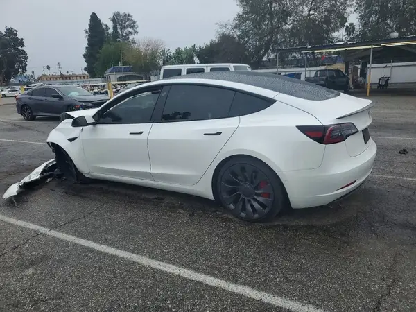 5YJ3E1EC4MF935939 2021 TESLA MODEL 3 - Image 2