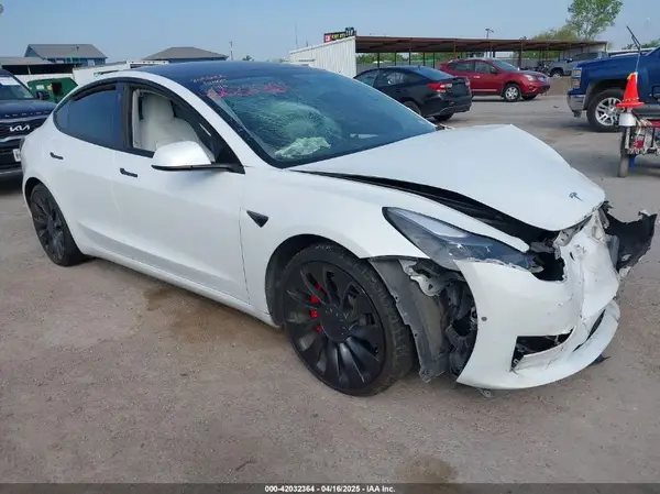 5YJ3E1EC4NF134624 2022 TESLA MODEL 3 - Image 1