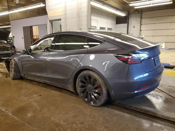 5YJ3E1EC4NF242340 2022 TESLA MODEL 3 - Image 2