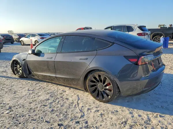 5YJ3E1EC4NF255024 2022 TESLA MODEL 3 - Image 2