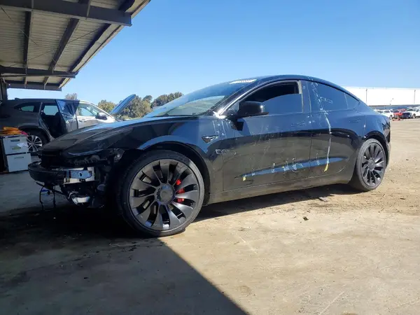 5YJ3E1EC4NF264807 2022 TESLA MODEL 3