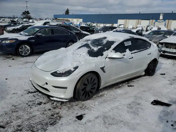 5YJ3E1EC4NF275189 2022 TESLA MODEL 3 - Image 1
