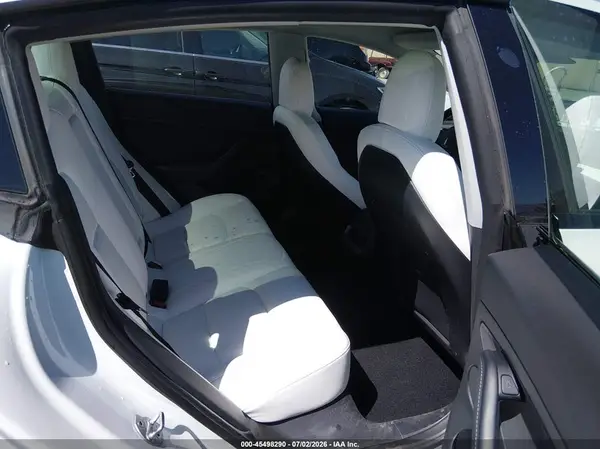 5YJ3E1EC4NF293403 2022 TESLA MODEL 3 - Image 8