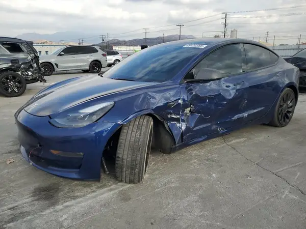 5YJ3E1EC4NF293532 2022 TESLA MODEL 3 - Image 1