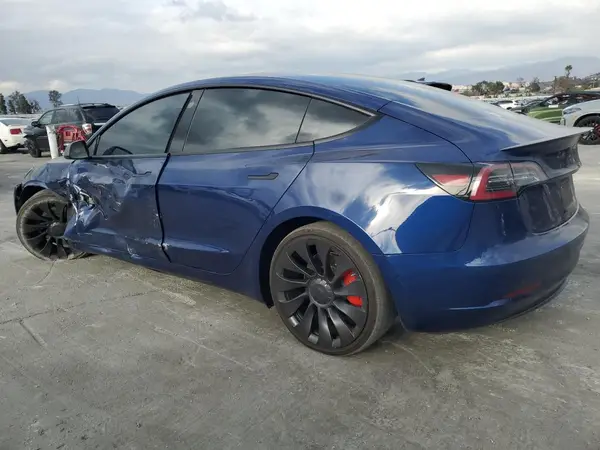 5YJ3E1EC4NF293532 2022 TESLA MODEL 3 - Image 2