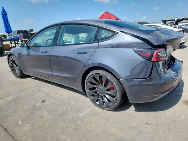 5YJ3E1EC4NF346472 2022 TESLA MODEL 3 - Image 2