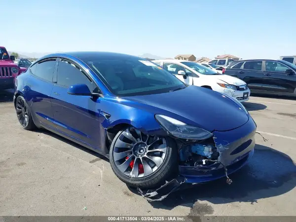 5YJ3E1EC4NF347055 2022 TESLA MODEL 3 - Image 1