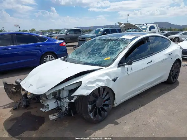 5YJ3E1EC4NF349159 2022 TESLA MODEL 3 - Image 2