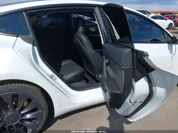 5YJ3E1EC4NF349159 2022 TESLA MODEL 3 - Image 8
