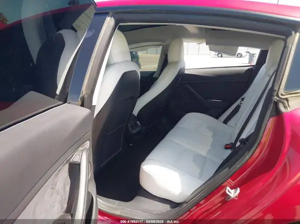 5YJ3E1EC4PF382746 2023 TESLA MODEL 3 - Image 8