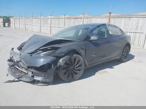 5YJ3E1EC4PF394637 2023 TESLA MODEL 3 - Image 2