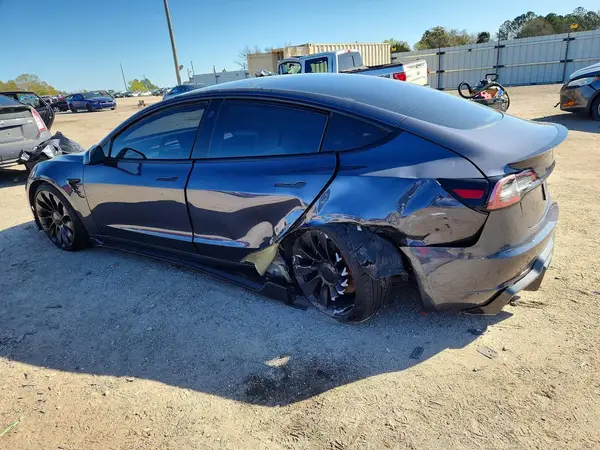 5YJ3E1EC4PF398901 2023 TESLA MODEL 3 - Image 2
