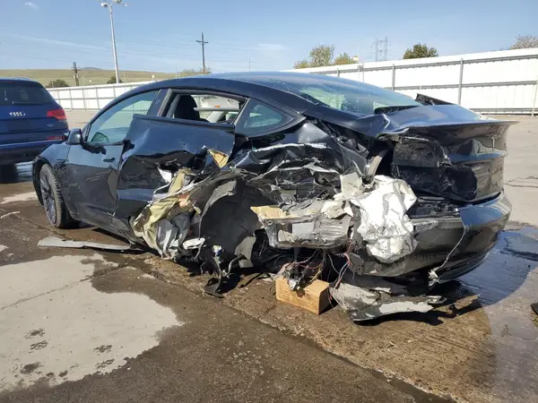 5YJ3E1EC4PF426793 2023 TESLA MODEL 3 - Image 2