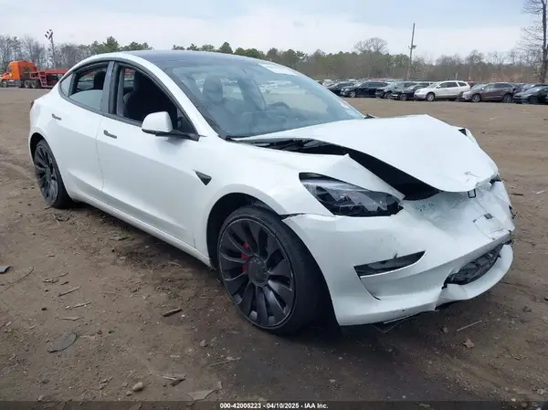 5YJ3E1EC4PF461253 2023 TESLA MODEL 3 - Image 1